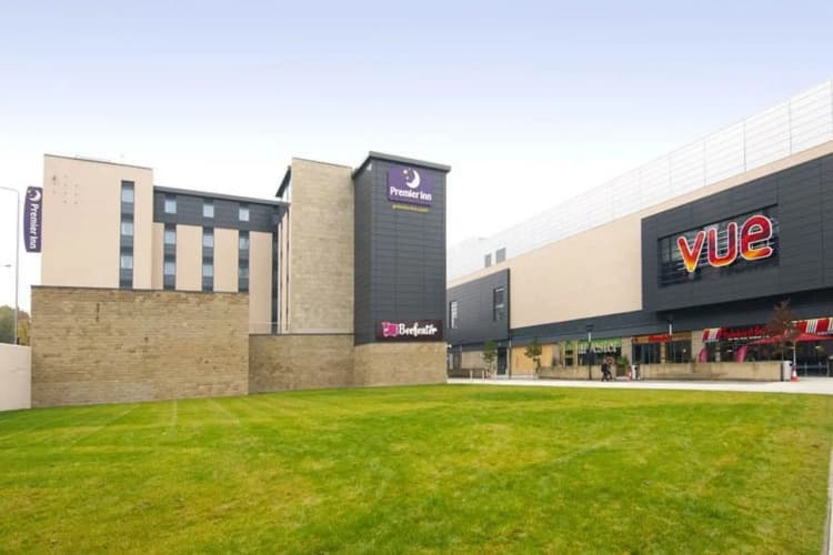 Premier Inn Halifax Town Centre 2