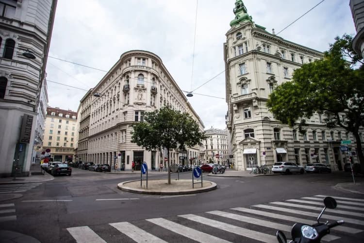 Pension Central main