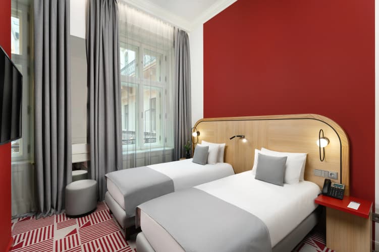 Hotel Oktogon Haggenmacher By Continental Group 5