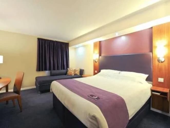 Premier Inn Bristol Sidcot (A38) 4