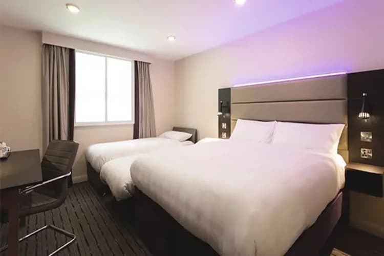 Premier Inn Inverness Centre (River Ness) 5