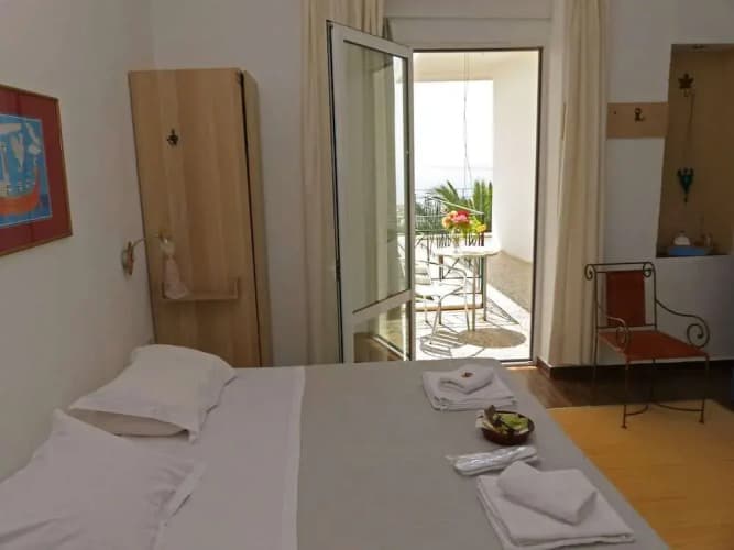 Hotel Akrotiri 4