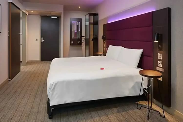 Premier Inn Lincoln City Centre 4