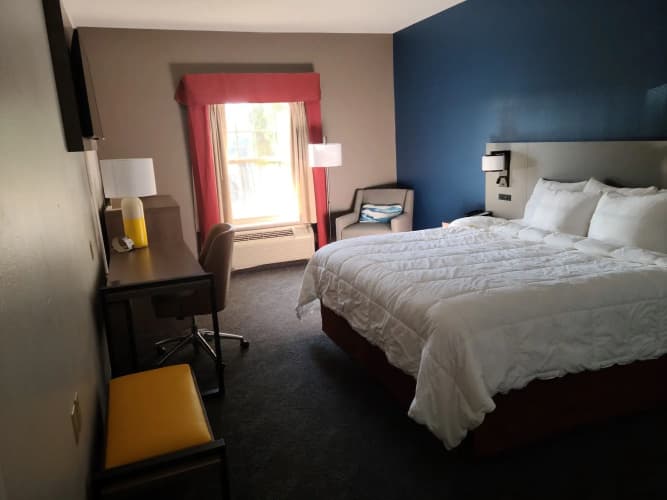 Ramada By Wyndham Shelbyville/louisville East 4