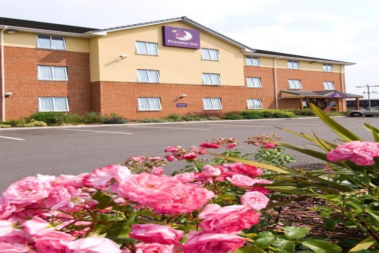 Premier Inn Swindon Central 3