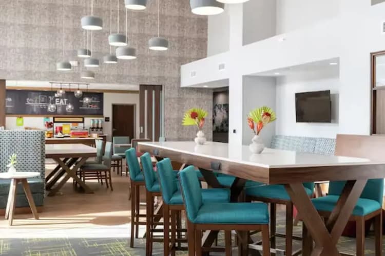 Hampton Inn & Suites by Hilton Irving DFW Airport North main