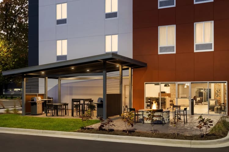 Candlewood Suites Shelbyville main
