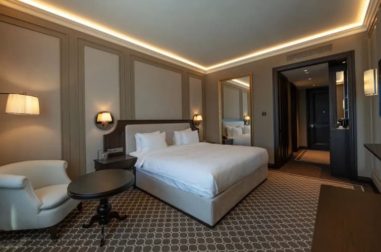 Goldeneye Hotel & Casino 5