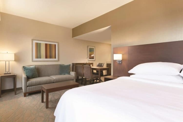 4 Monkeys Hotel 3