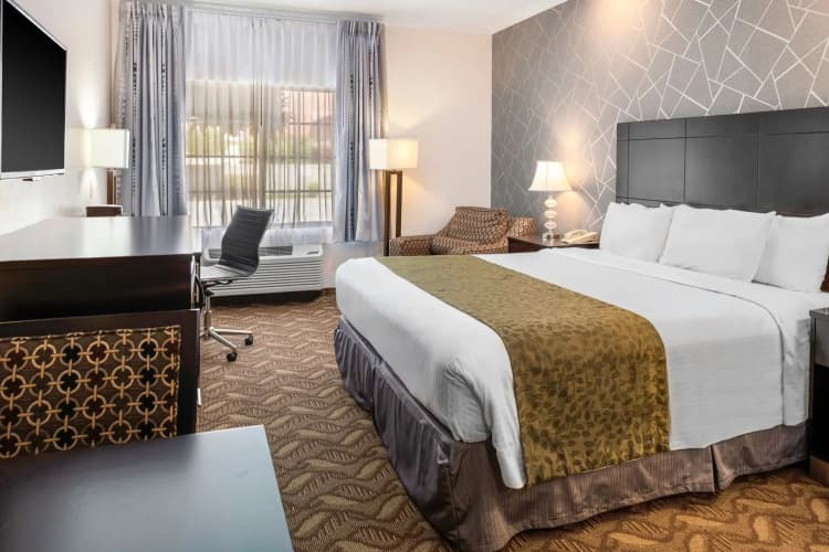 Glendale Hotel 4