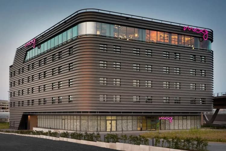 Moxy Cologne Bonn Airport 2