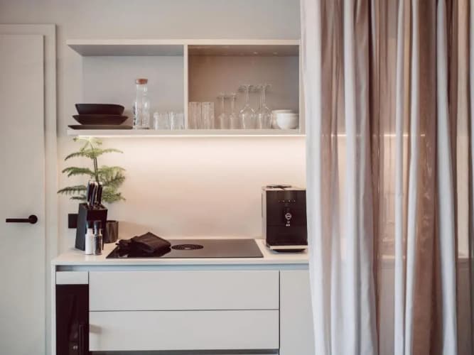Joann Suites & Apart main