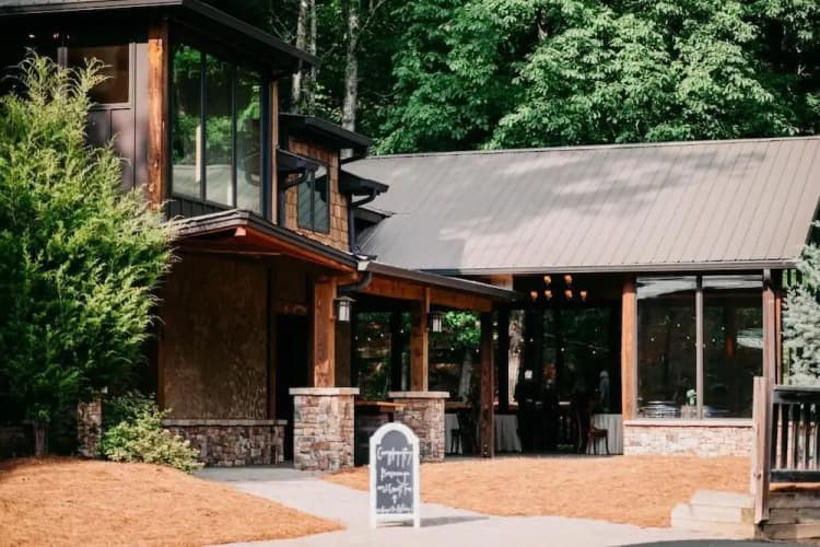 Sylvan Valley Lodge And Cellars main