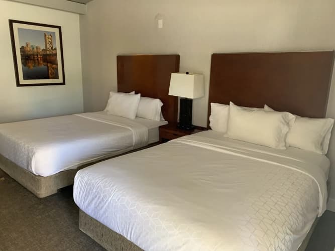 Super 8 by Wyndham San Jose Airport 4