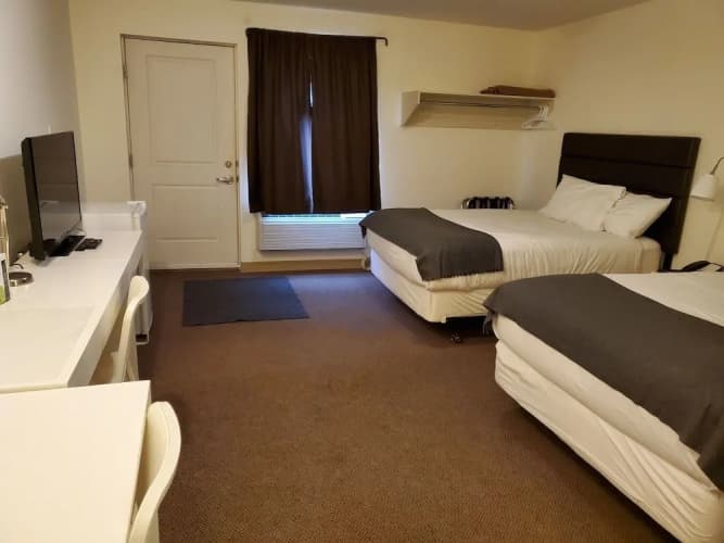 Days Motel 2