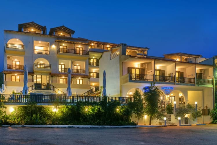 Leandros Hotel main