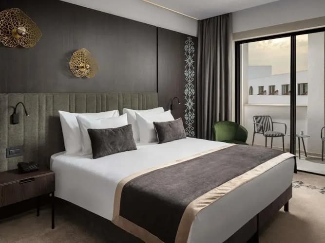 Mercure Conacul Cozieni 5