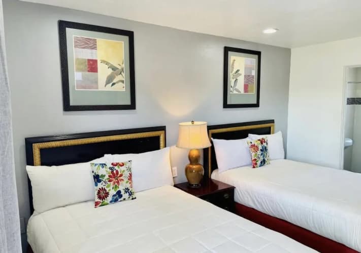 Siesta Inn 3