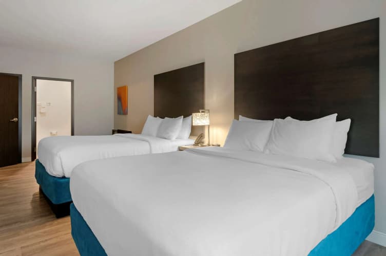 Mainstay Suites Cincinnati 5