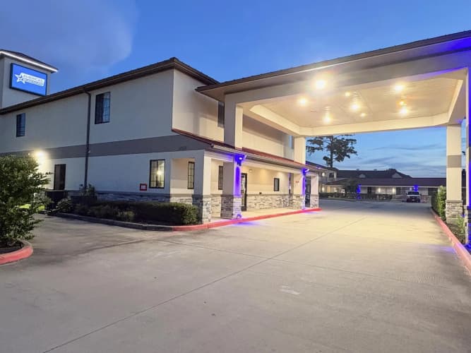 Americas Best Value Inn & Suites Houston Veterans Memorial 2