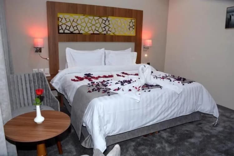 Salsbil Al Almasi Hotel main