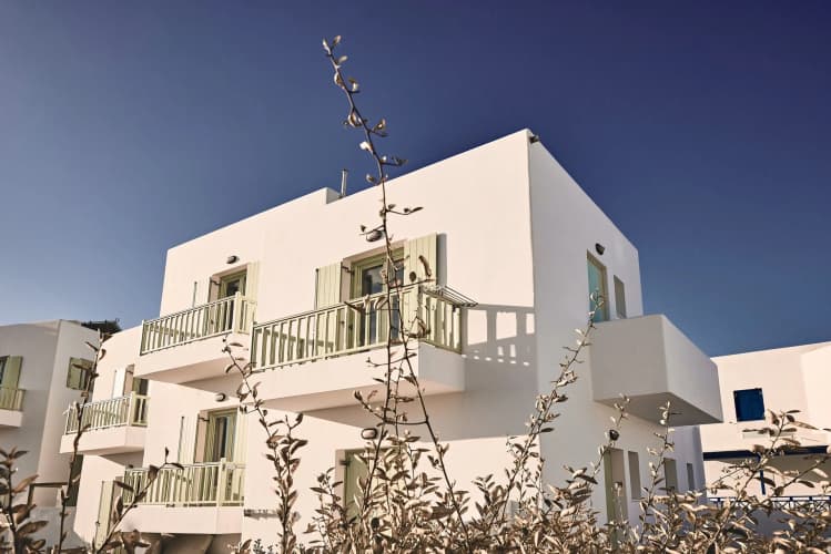 Noon Beyond Accommodation main