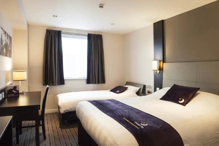 Premier Inn Aberdeen (Westhill) 3