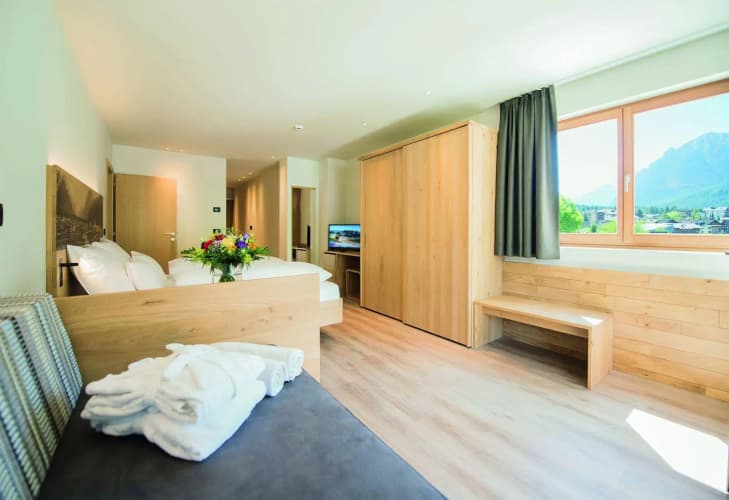 Hotel Condor main