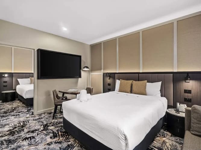 Mercure Pakenham 5