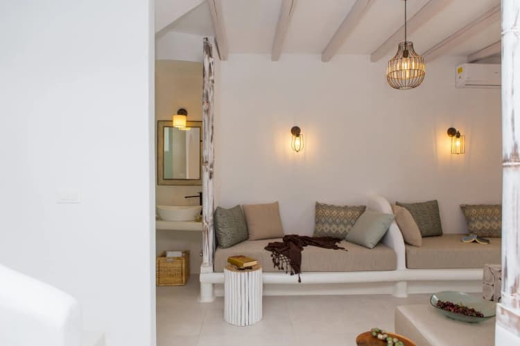 Naxian Lounge Villas 2
