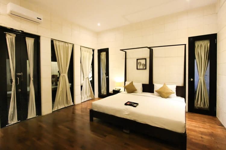 Marbella Pool Suite 5