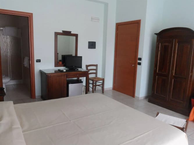 Fiumefreddo Hotel 4
