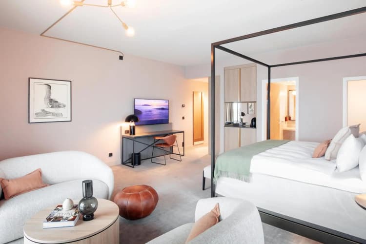 Clarion Hotel Sea U 4