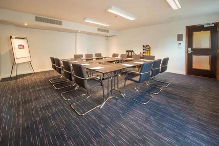Premier Inn Winchester 5