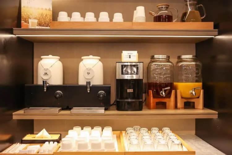 Ji Hotel (Shanghai Xietu East Road) 5