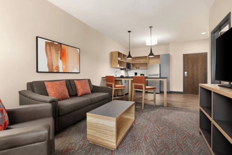 Candlewood Suites Huntsville Research Park by IHG 3