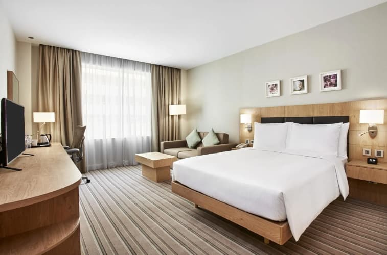 Hilton Garden Inn Dubai, Mall Avenue 3