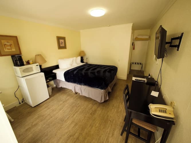Creston Valley Motel 5