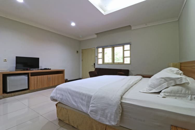 Hotel Sampaga 5