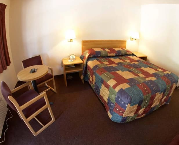 Ez 8 Motel Old Town 4