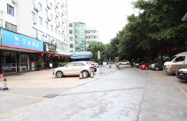 Hanting Hotel Guangzhou Tianpingjia Metro Station main