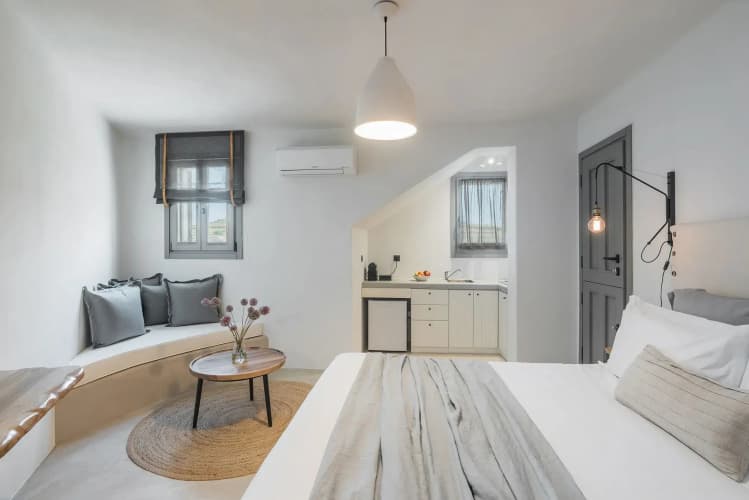 Chora Kythnos Suites (Adults Only) 2