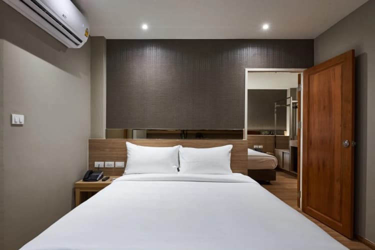 Almas Hotel Bangkok 5