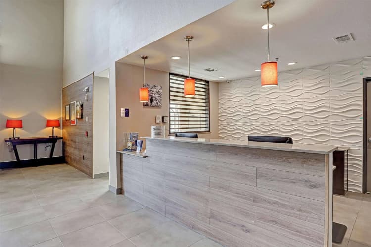 Best Western Plus Westheimer-Westchase Inn & Suites 2