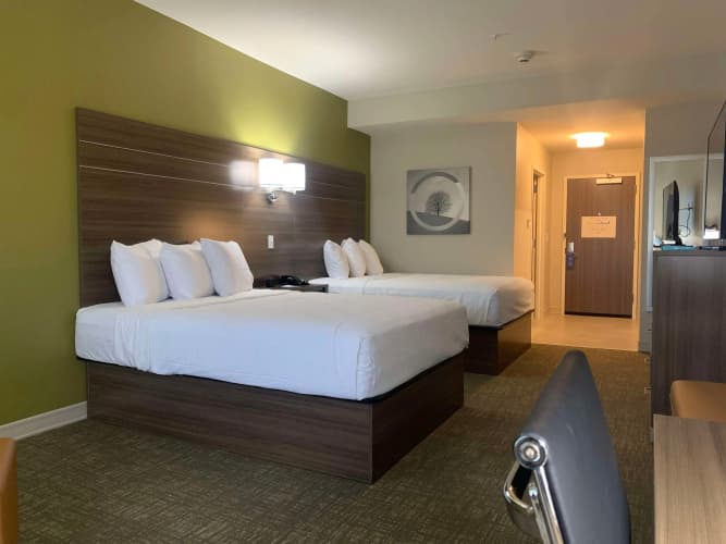 Best Western Plus Horseheads Inn & Suites 4
