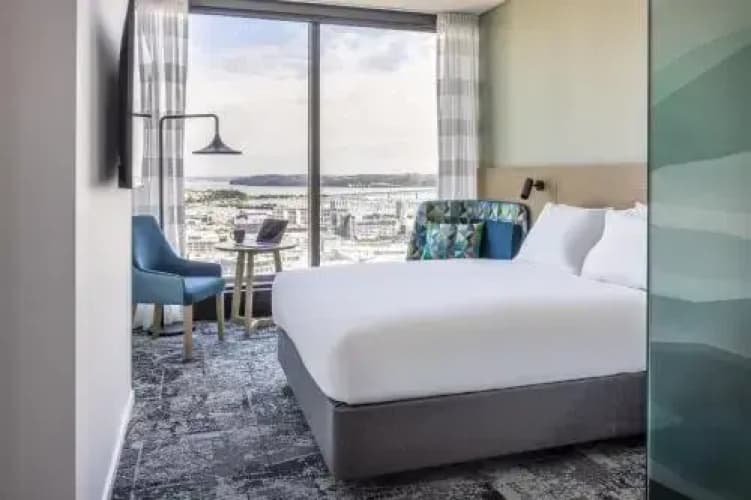 Holiday Inn Express Auckland City Centre 5