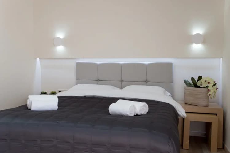 Leste Luxury Homes Hotel main