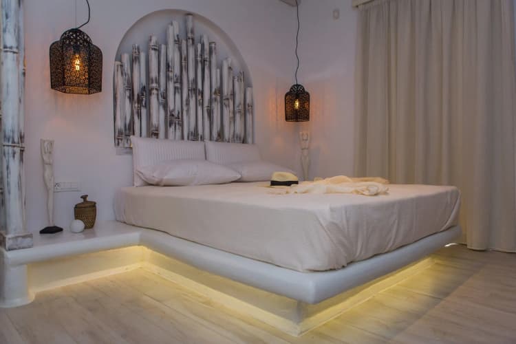 Naxian Lounge Villas 5