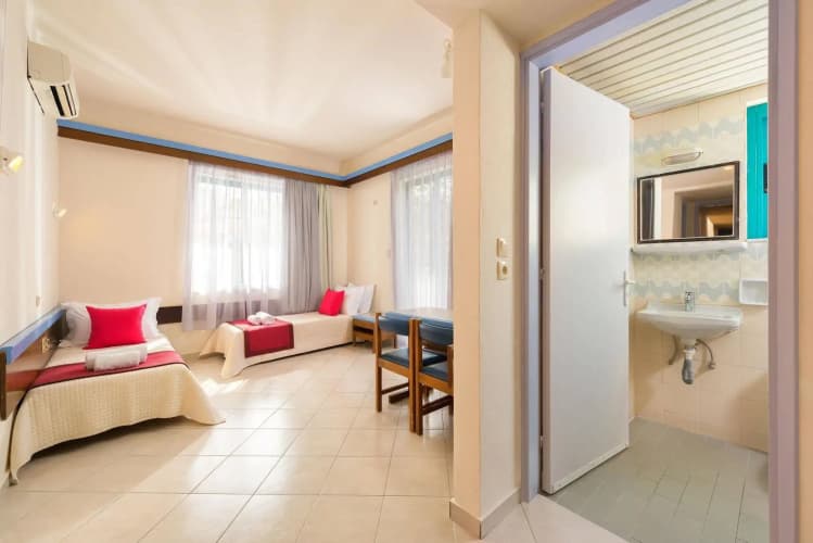 Mariette Rhodes Urban Suites - Adult Only 3