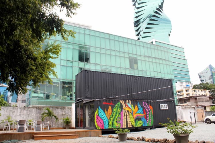 Nomada Container Hotel Panama City main